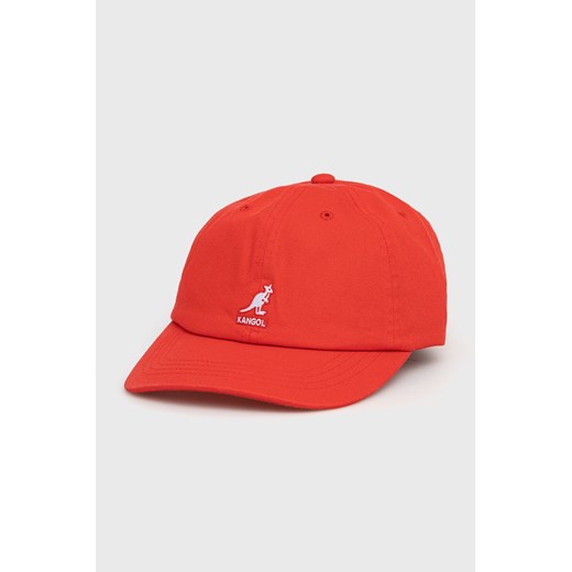 Kangol czapka bawełniana kolor czerwony z aplikacją K5165HT.CG637-CG637 ze sklepu PRM w kategorii Czapki z daszkiem damskie - zdjęcie 161391174