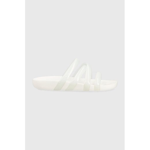 Crocs klapki Splash Glossy Strappy Sandal damskie kolor biały 208537 ze sklepu PRM w kategorii Klapki damskie - zdjęcie 161403131