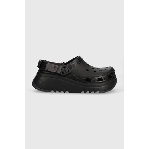 Crocs klapki Classic Hiker Xscape Clog damskie kolor czarny na platformie 208365 ze sklepu PRM w kategorii Klapki damskie - zdjęcie 161405301