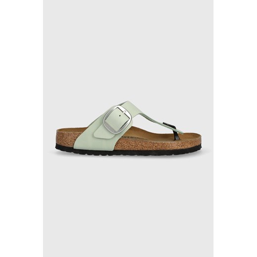 Birkenstock japonki nubukowe Gizeh Big Buckle kolor zielony na płaskim obcasie 1024046 ze sklepu PRM w kategorii Klapki damskie - zdjęcie 161411451