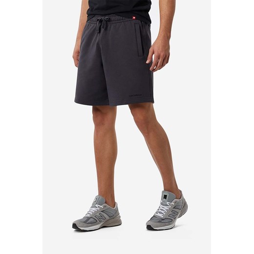 New Balance szorty bawełniane kolor czarny (puste) ze sklepu PRM w kategorii Spodenki męskie - zdjęcie 161412464