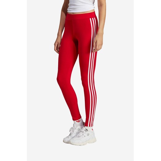 adidas Originals legginsy damskie kolor czerwony z aplikacją IB7382-CZERWONY ze sklepu PRM w kategorii Spodnie damskie - zdjęcie 161413842