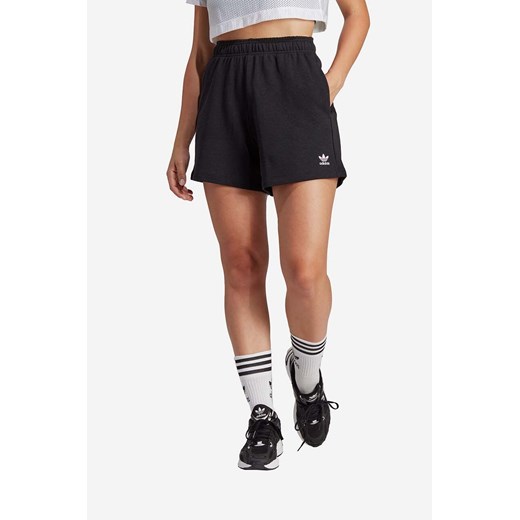 adidas Originals szorty damskie kolor czarny gładkie high waist IC1506-CZARNY ze sklepu PRM w kategorii Szorty - zdjęcie 161414192