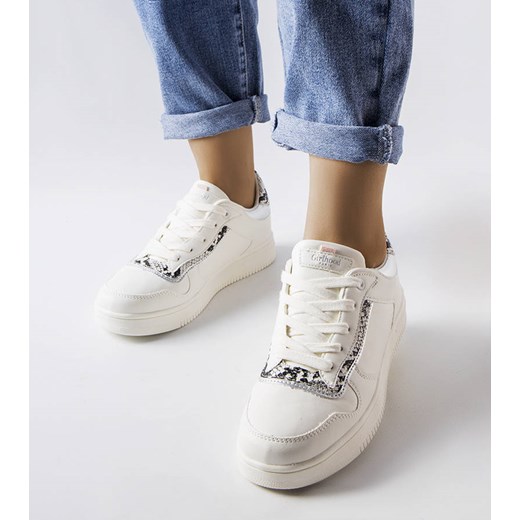 Białe sneakersy z eko skóry Nelma ze sklepu gemre w kategorii Buty sportowe damskie - zdjęcie 161429403