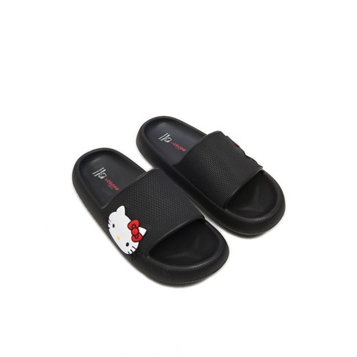 Cropp - Czarne klapki Hello Kitty - czarny Cropp 36 wyprzedaż Cropp