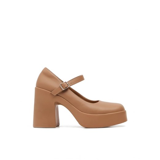 Cropp - Beżowe buty Mary Jane na obcasie - beżowy Cropp 36 wyprzedaż Cropp