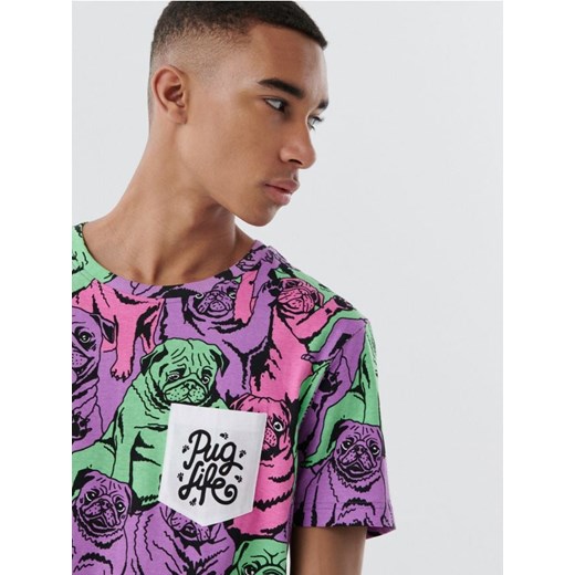 Cropp - Koszulka z nadrukim all over w mopsy - fioletowy Cropp XL Cropp okazyjna cena