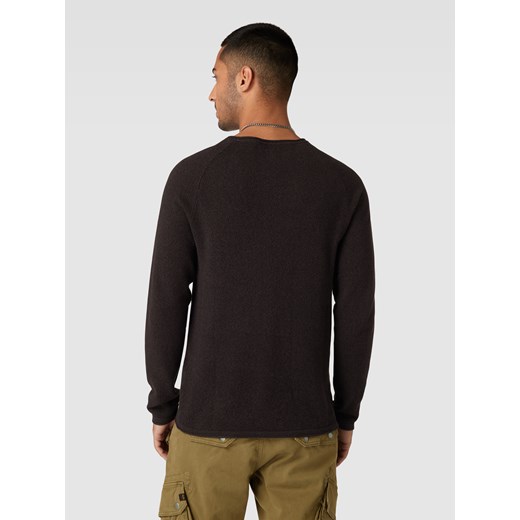 Sweter z dzianiny z naszywką z logo model ‘HILL’ Jack & Jones M okazja Peek&Cloppenburg 