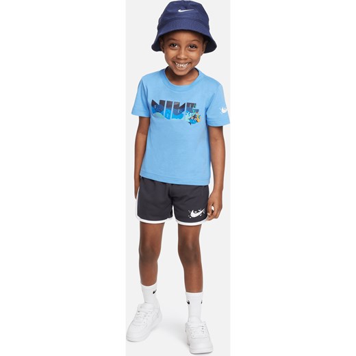 Dwuczęściowy zestaw dla maluchów Nike Sportswear Coral Reef Mesh Shorts Set - Szary ze sklepu Nike poland w kategorii Komplety chłopięce - zdjęcie 161519731