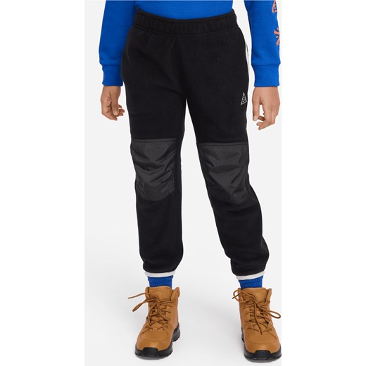 Spodnie dla małych dzieci Nike ACG Polartec Wolf Tree Pants - Czerń ze sklepu Nike poland w kategorii Spodnie chłopięce - zdjęcie 161522671