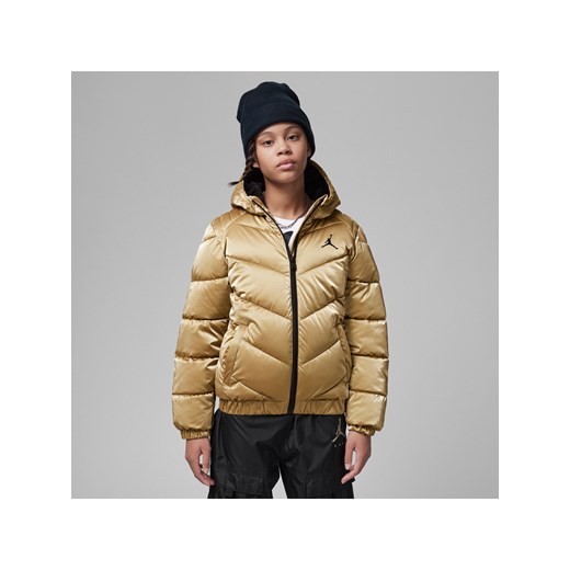 Lśniąca kurtka z kapturem i wzorem w szewrony dla dużych dzieci Jordan - Brązowy ze sklepu Nike poland w kategorii Kurtki dziewczęce - zdjęcie 161523464