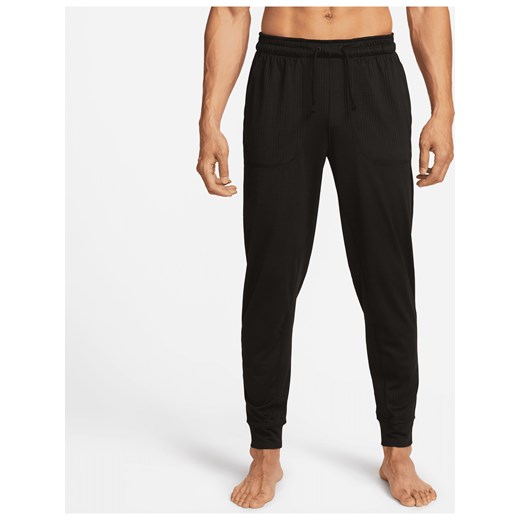 Męskie joggery Dri-FIT Nike Yoga - Czerń ze sklepu Nike poland w kategorii Spodnie męskie - zdjęcie 161523661