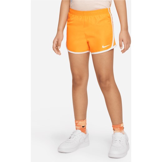 Pomarańczowe spodenki dziewczęce Nike na lato 