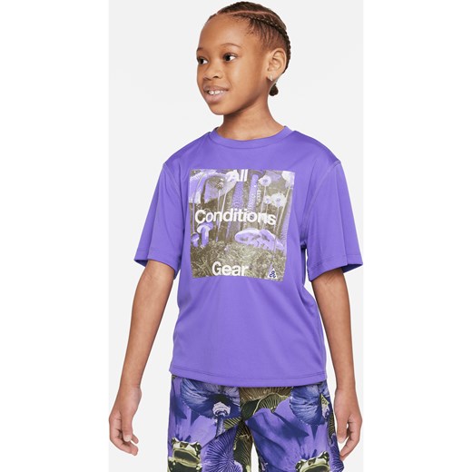 Przyjazny dla środowiska T-shirt dla małych dzieci UPF Dri-FIT Nike ACG Graphic Performance Tee - Fiolet ze sklepu Nike poland w kategorii T-shirty chłopięce - zdjęcie 161525374