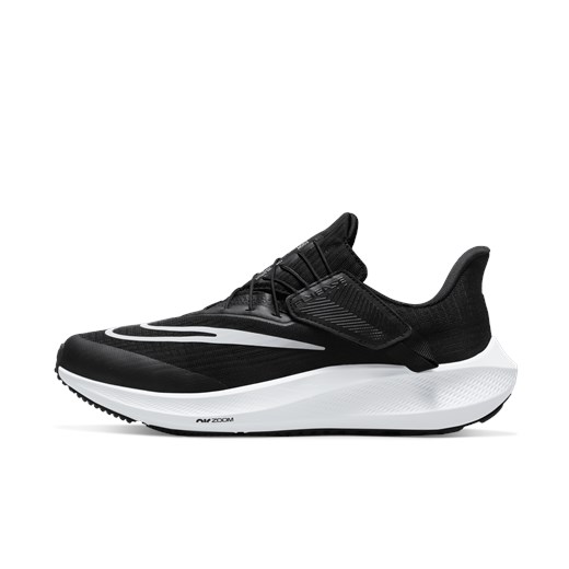 Buty sportowe damskie Nike do biegania czarne płaskie sznurowane 