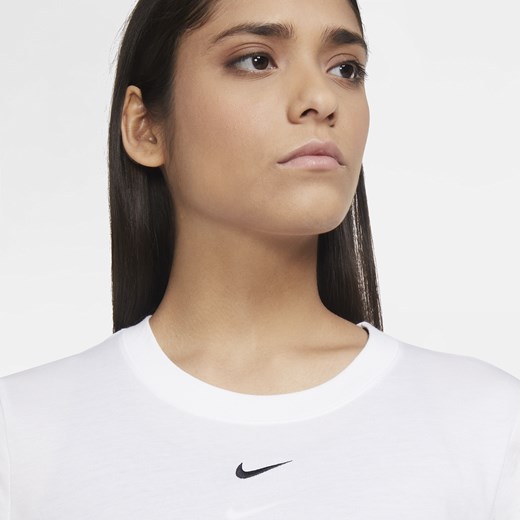 Bluzka damska Nike biała z krótkim rękawem z okrągłym dekoltem 