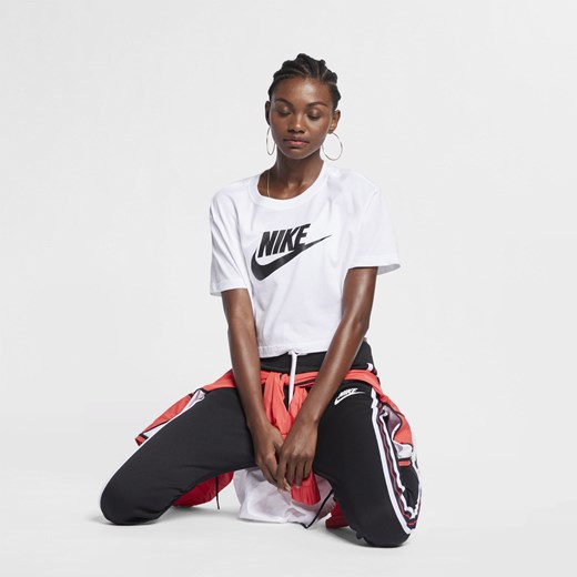 Bluzka damska Nike biała na lato z okrągłym dekoltem z krótkimi rękawami sportowa 