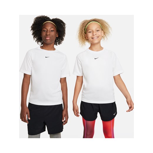 Koszulka treningowa dla dużych dzieci (chłopców) Nike Dri-FIT Multi - Biel ze sklepu Nike poland w kategorii T-shirty chłopięce - zdjęcie 161610403
