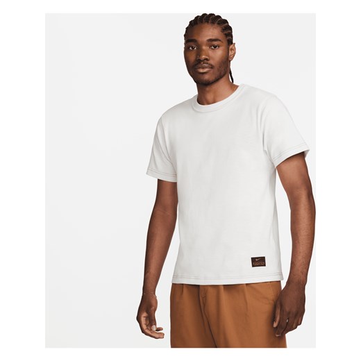 Męska dzianinowa koszulka z krótkim rękawem Nike Life - Szary ze sklepu Nike poland w kategorii T-shirty męskie - zdjęcie 161610501