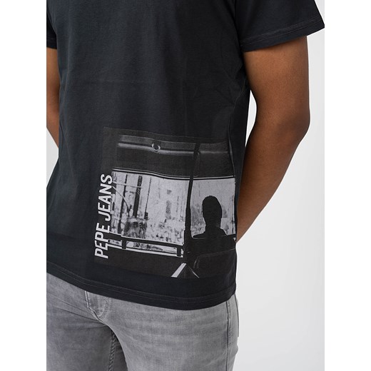 Pepe Jeans T-shirt &quot;Thayer&quot; | PM508523 | Strom | Czarny Pepe Jeans XXL okazyjna cena ubierzsie.com