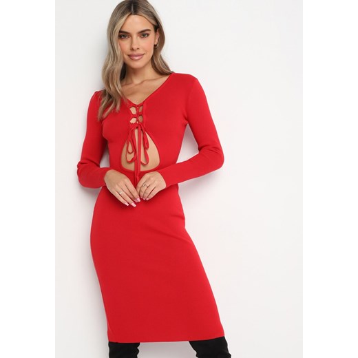Czerwona Dzianinowa Sukienka Midi z Wycięciem i Wiązaniem Filila ze sklepu Born2be Odzież w kategorii Sukienki - zdjęcie 161638972