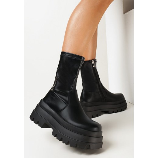 Botki Born2be na platformie na zamek casual 