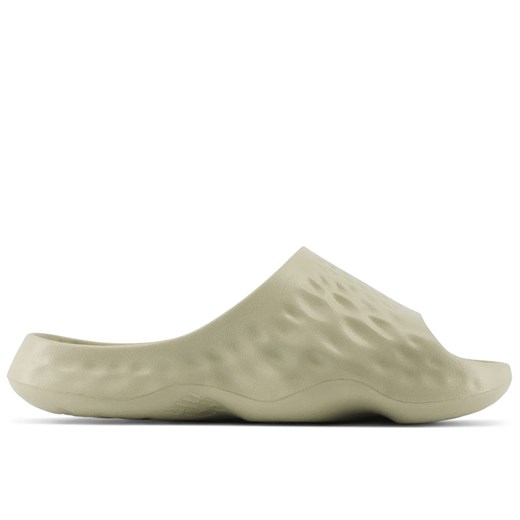 Klapki New Balance SUFHUPC3 - beżowe New Balance 42.5 streetstyle24.pl