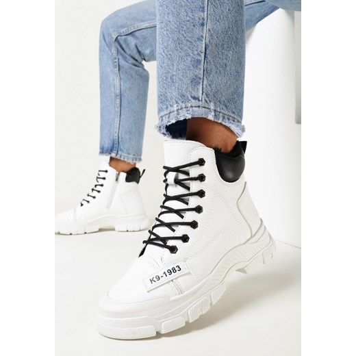 Białe Traperki na Grubej Podeszwie z Sznurowaniem Saranema ze sklepu born2be.pl w kategorii Workery damskie - zdjęcie 161694531