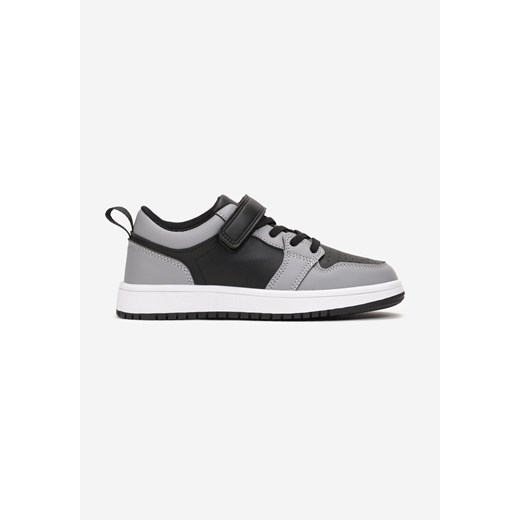 Czarno-Szare Sznurowane Buty Sportowe na Płaskiej Podeszwie Zapinane na Rzep Zaelin ze sklepu born2be.pl w kategorii Buty sportowe dziecięce - zdjęcie 161765573