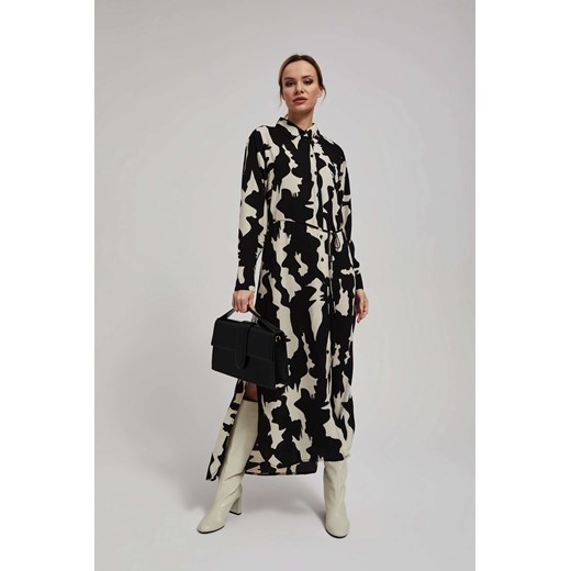 Sukienka Moodo.pl na imprezę prosta z długim rękawem elegancka 