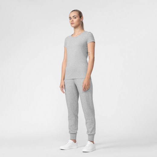 Damski t-shirt basic 4F NOSD4-TSD300 - szary ze sklepu Sportstylestory.com w kategorii Bluzki damskie - zdjęcie 161828020