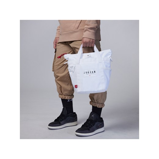 Torba dla dzieci Air Jordan Mini Tote (7 l) - Biel ze sklepu Nike poland w kategorii Torby materiałowe - zdjęcie 161847223