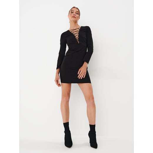 Sukienka Mohito w serek casualowa z długim rękawem 