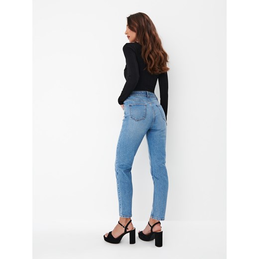 Niebieskie jeansy damskie Mohito