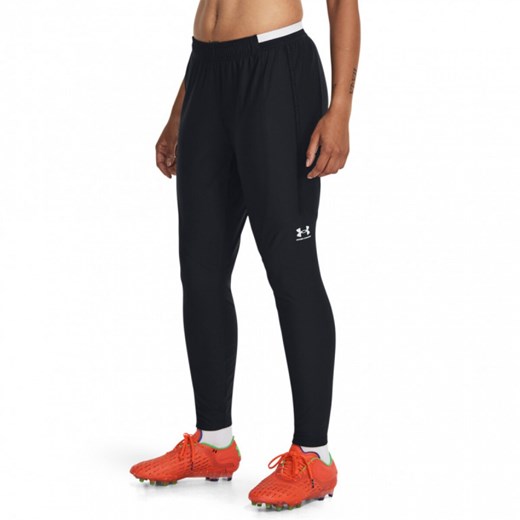 Damskie spodnie treningowe Under Armour UA W\'s Challenger Pro Pant - czarne ze sklepu Sportstylestory.com w kategorii Spodnie damskie - zdjęcie 161933924