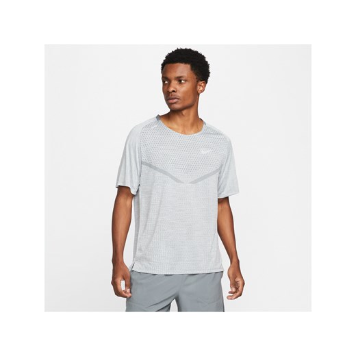 Męska koszulka z krótkim rękawem do biegania Nike Dri-FIT ADV TechKnit - Szary ze sklepu Nike poland w kategorii T-shirty męskie - zdjęcie 162008414