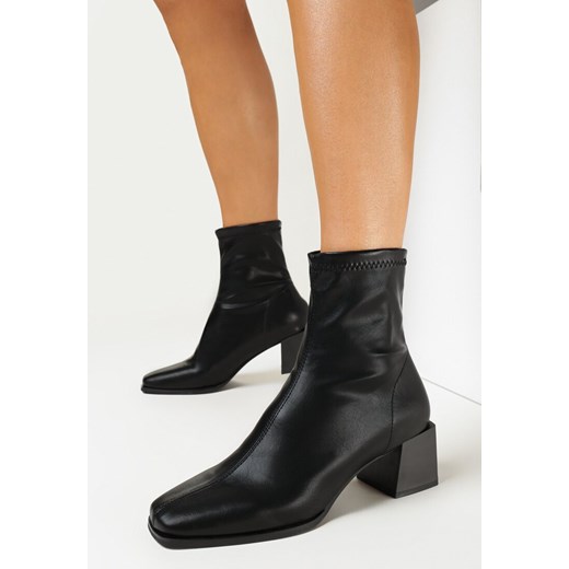 Botki czarne Born2be na obcasie z zamkiem 