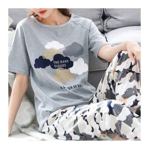 Długa piżama z motywem chmur - Szary / S ze sklepu Valetta.pl w kategorii Piżamy damskie - zdjęcie 162278893