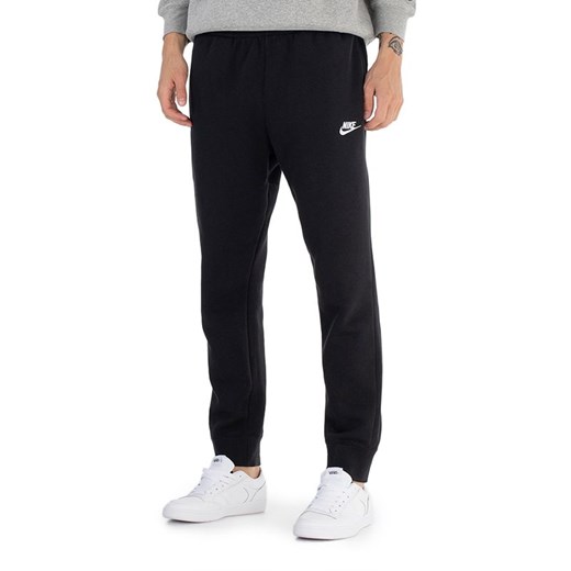 Spodnie Nike Sportswear Club Fleece BV2671-010 - czarne ze sklepu streetstyle24.pl w kategorii Spodnie męskie - zdjęcie 162314252