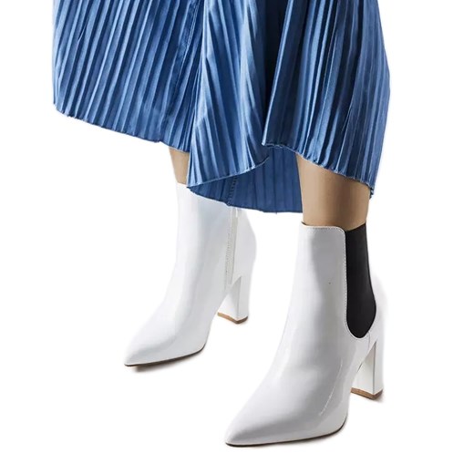 Botki na słupku eleganckie