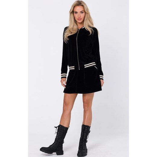 Bluza z ozdobnymi mankietami i stójką czarna M766, Kolor czarny, Rozmiar L, MOE ze sklepu Primodo w kategorii Bluzy damskie - zdjęcie 162533082