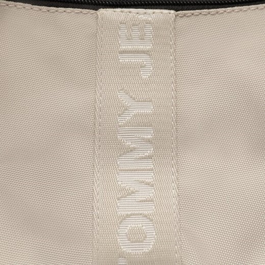 TOMMY HILFIGER TOREBKA TJW ESSENTIALS SHOULDER BAG Tommy Hilfiger ONE SIZE okazja Symbiosis