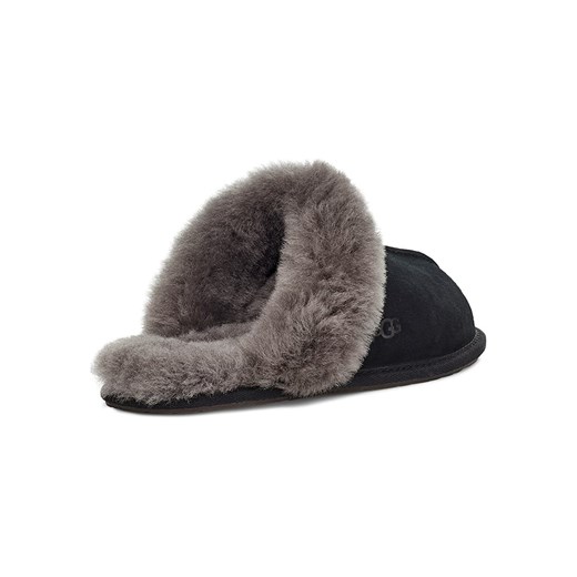 UGG Skórzane kapcie "Scuffette II" w kolorze czarnym 41 promocja Limango Polska