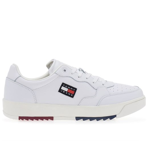 Buty Tommy Jeans Essential Retro Leather Half Cleat EM0EM00899-YBR - białe ze sklepu streetstyle24.pl w kategorii Buty sportowe męskie - zdjęcie 162742713