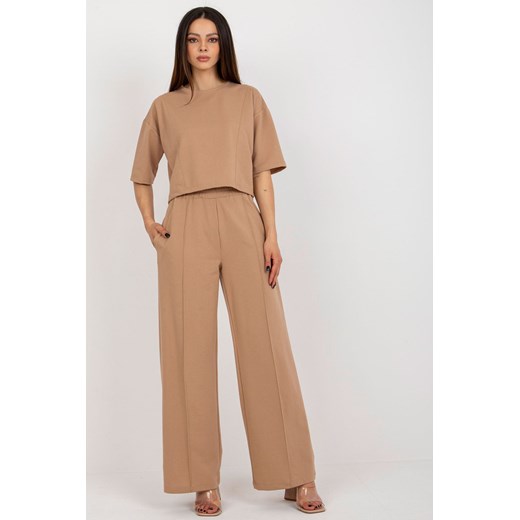 Camelowy komplet casualowy z szerokimi spodniami Badu M 5.10.15