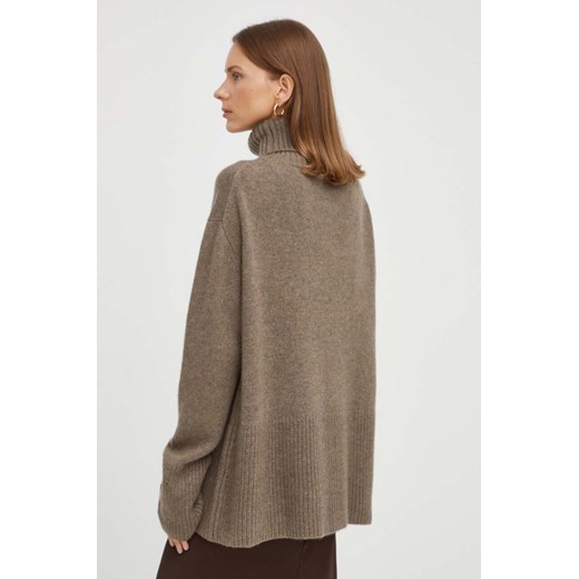 Sweter damski Herskind casualowy z golfem