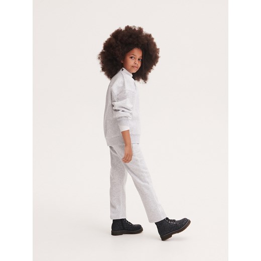 Reserved - Spodnie dresowe - jasnoszary ze sklepu Reserved w kategorii Spodnie dziewczęce - zdjęcie 163468971