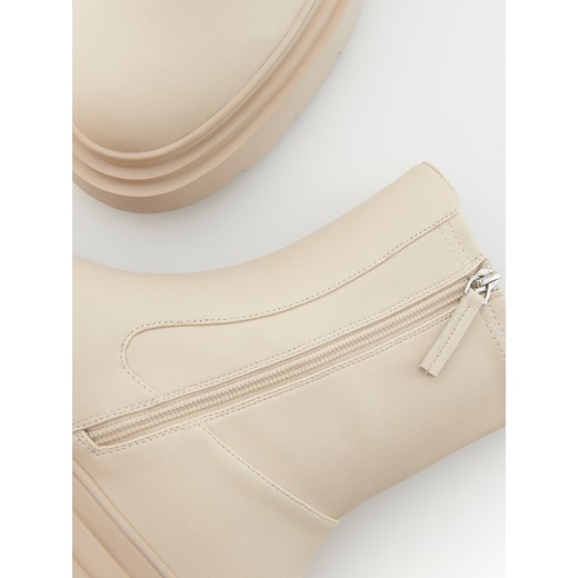 Reserved - Botki na platformie - biały Reserved 37 Reserved