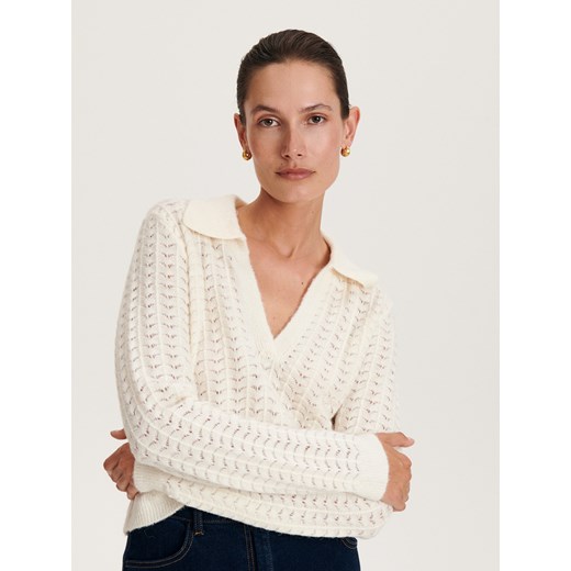 Reserved - Ażurowy sweter z kołnierzem - kremowy ze sklepu Reserved w kategorii Swetry damskie - zdjęcie 163480140