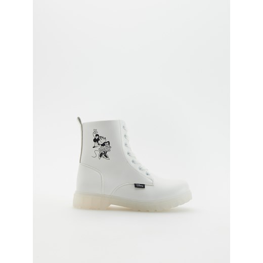Reserved - Botki Mickey Mouse - biały ze sklepu Reserved w kategorii Buty zimowe dziecięce - zdjęcie 163526933